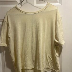 Women's Light Yellow Oversized Cropped Athletic Tee